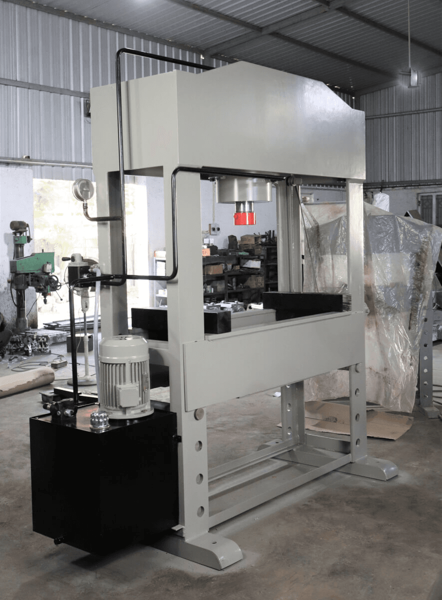Hydraulic power press used for steel forming